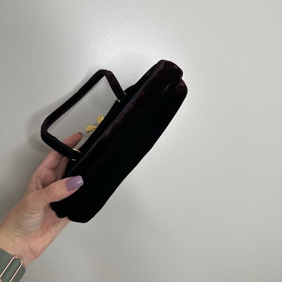 Valerie Stevens maroon velvet toggle closure‎ evening bag - Picture 3 of 5